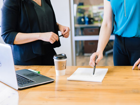 Пластиковый лист PP/PEСоточные рулоны для лотков для пищевых продуктов Пластиковый лист PP/PEСоточные рулоны для лотков для пищевых продуктов